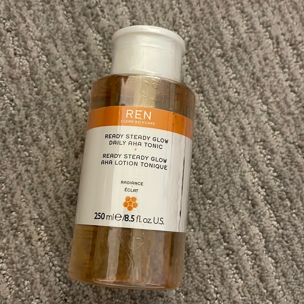 REN Ready Steady Glow Daily AHA Toner